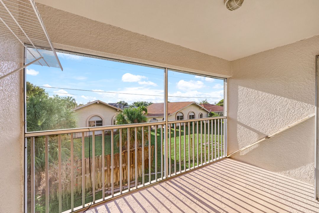 3752 Santa Barbara Blvd #202, Cape Coral, FL 33914