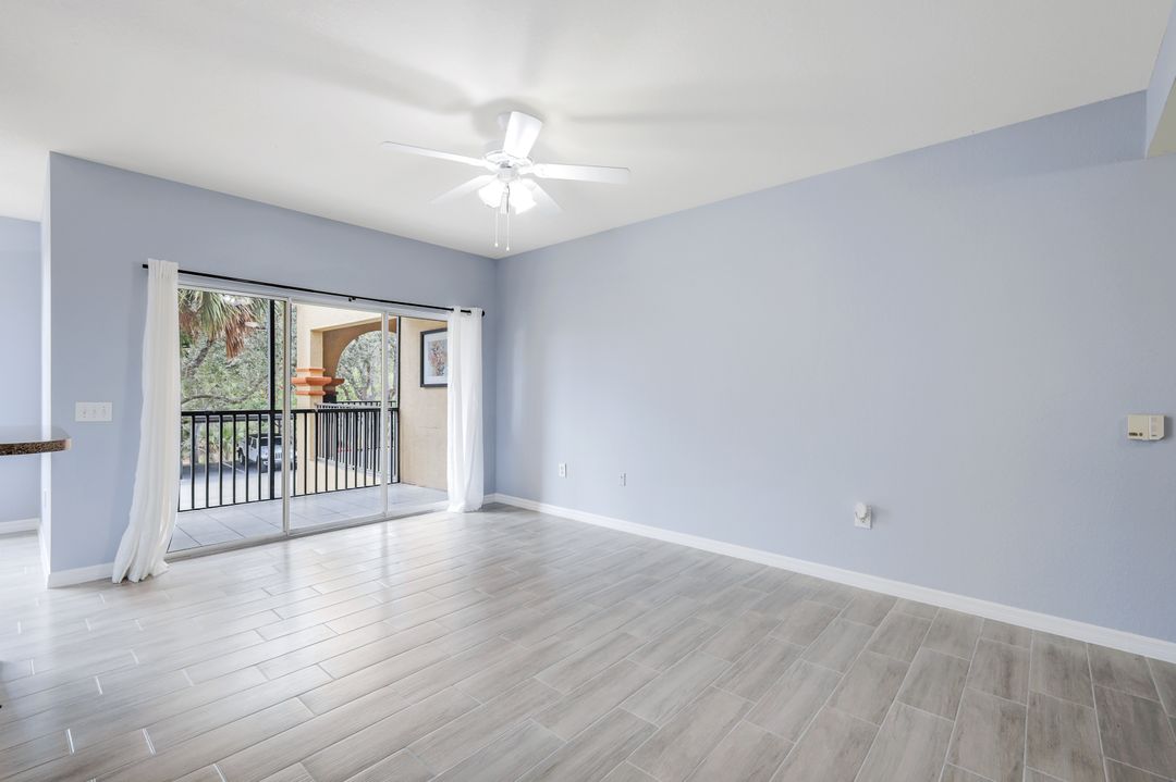 7925 Preserve Cir #325, Naples, FL 34119