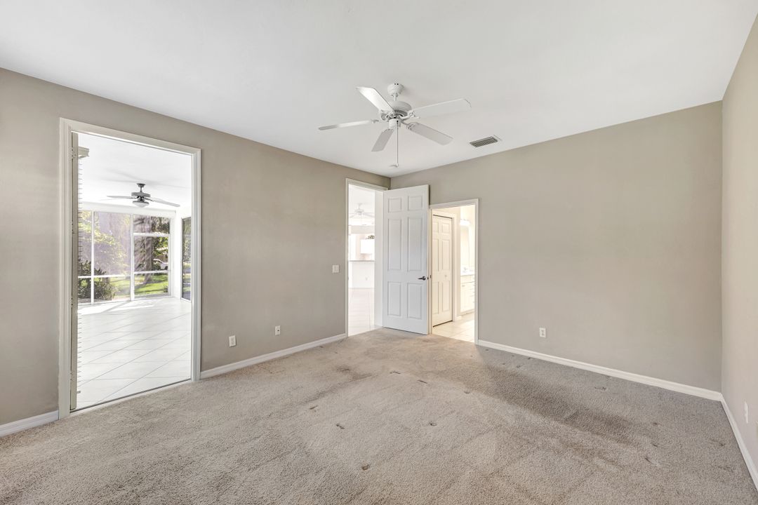 5080 Yacht Harbor Cir #103, Naples, FL 34112