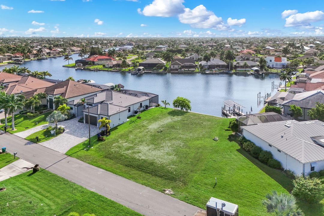 3127 SW 29th Ave, Cape Coral, FL 33914