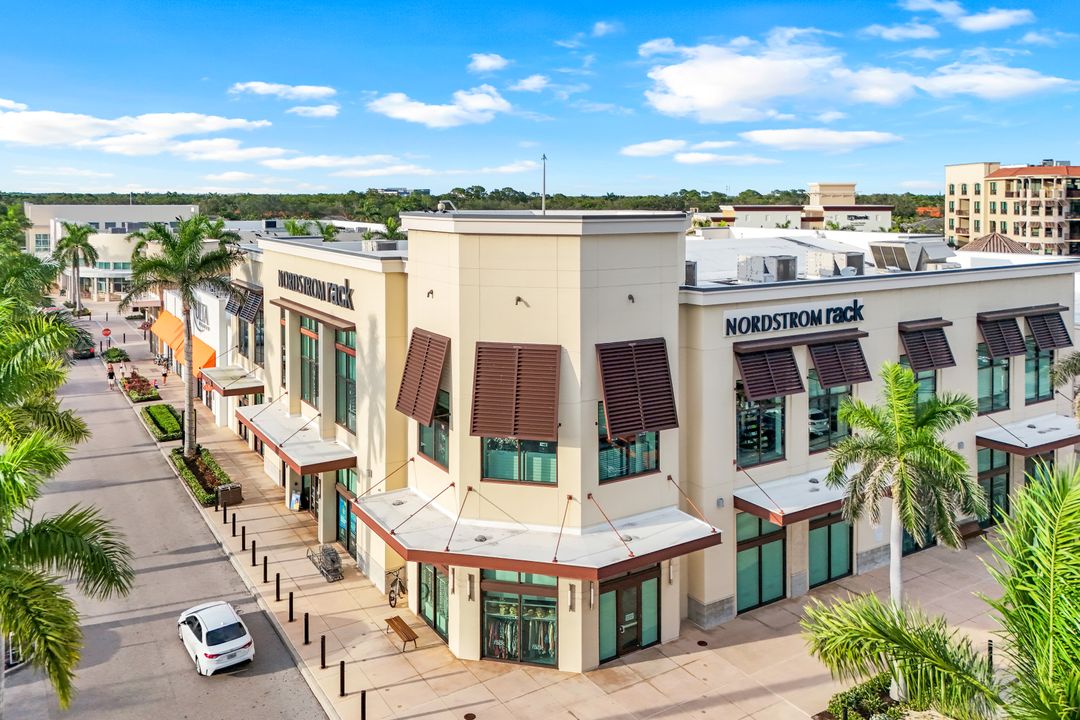 9161 Mercato Way, Naples, FL 34108