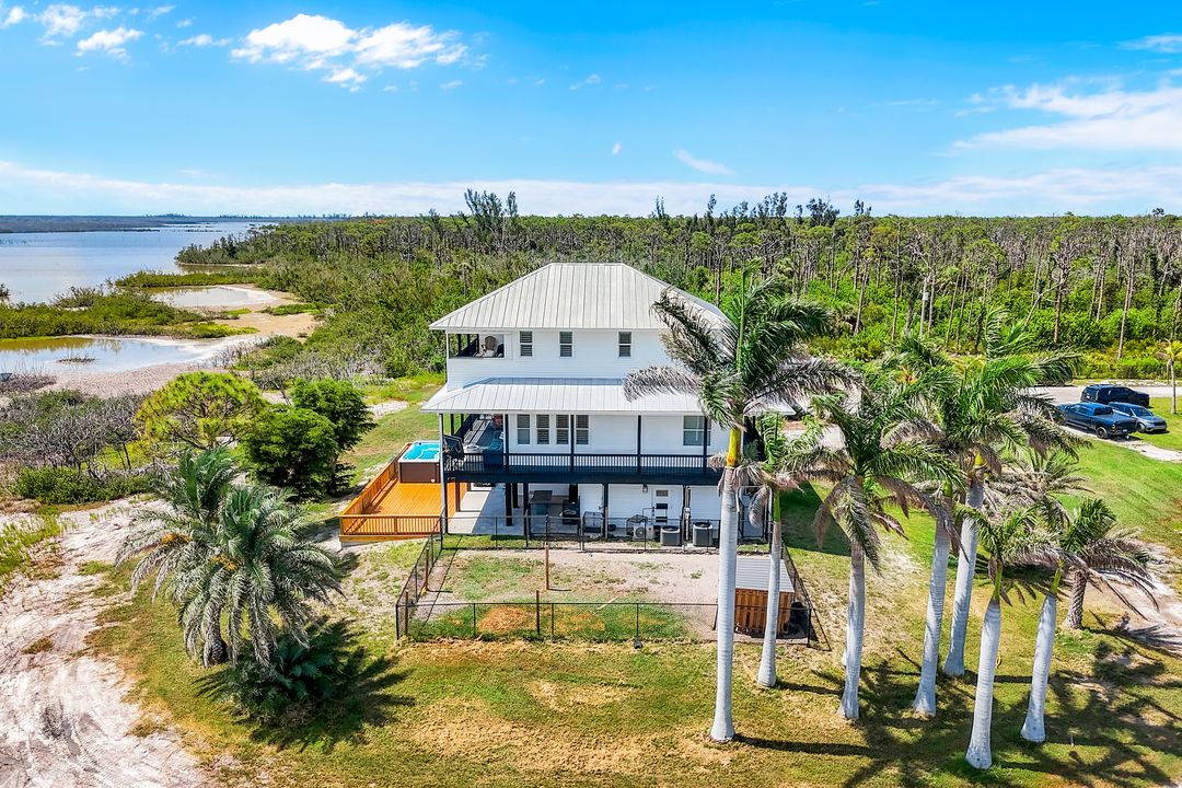 5257 Western Dr, Saint James City, FL 33956
