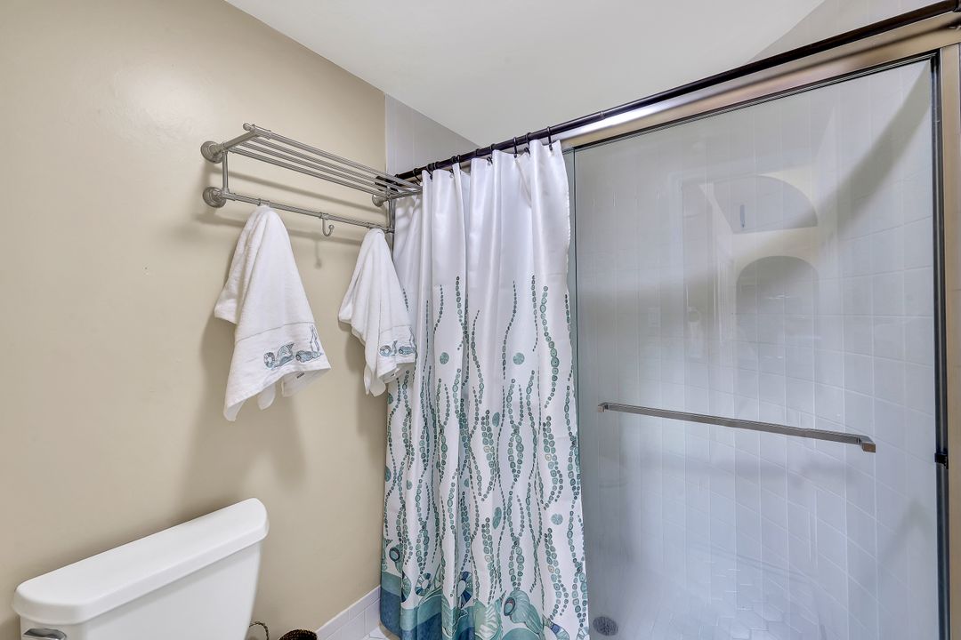 2270 Anchorage Ln #C, Naples, FL 34104