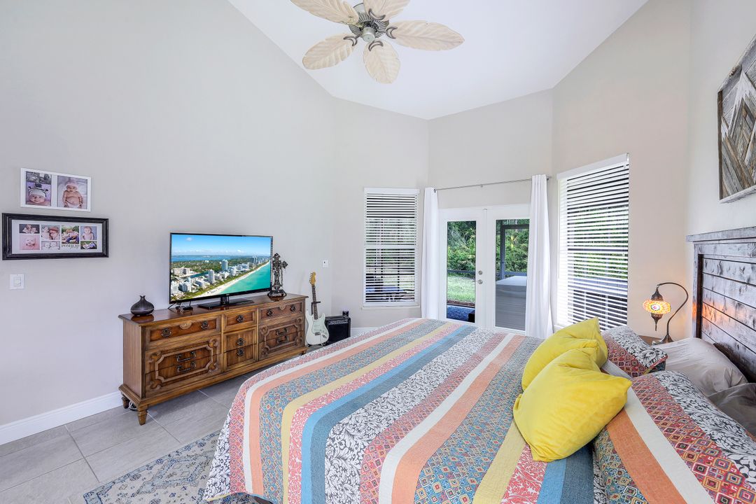 3611 1st Ave NW, Naples, FL 34120