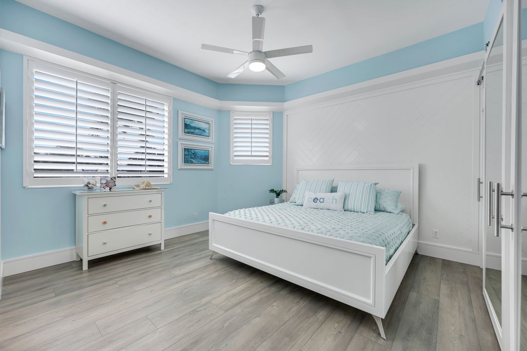 375 Germain Ave, Naples, FL 34108