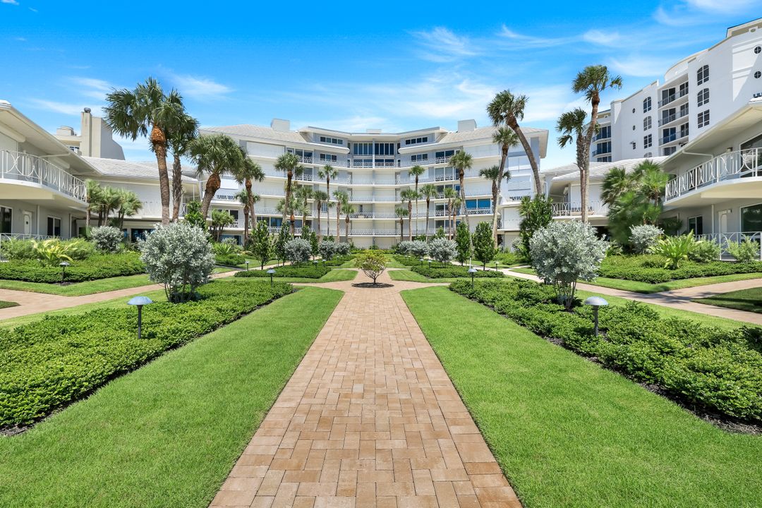 1851 Gulf Shore Blvd N #15, Naples, FL 34102