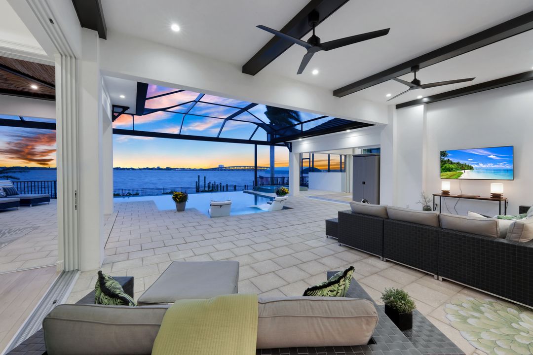 4415 SE 20th Pl, Cape Coral, FL 33904