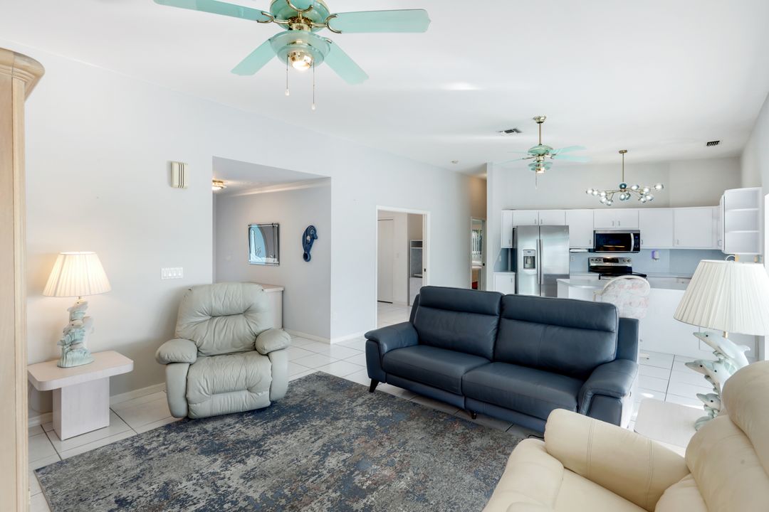 3034 SE 10th Pl, Cape Coral, FL 33904