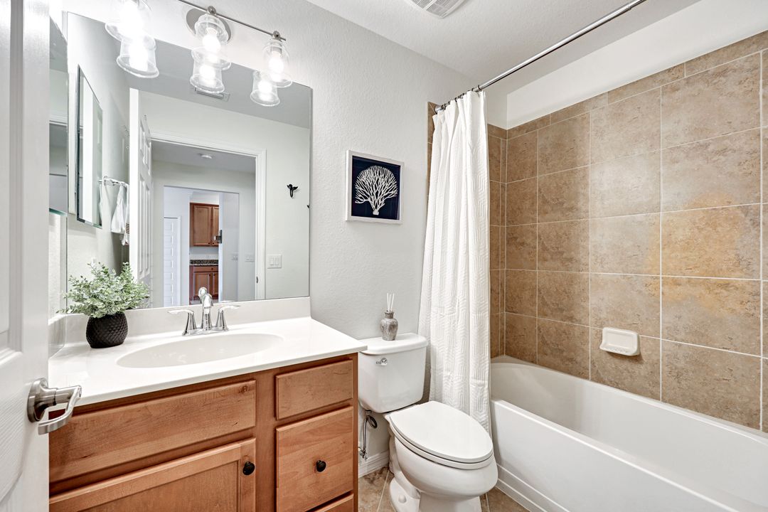 9509 Avellino Wy #1822, Naples, FL 34113