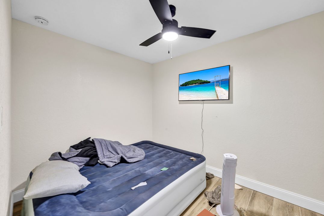 1273 5th Ave N, Naples, FL 34102