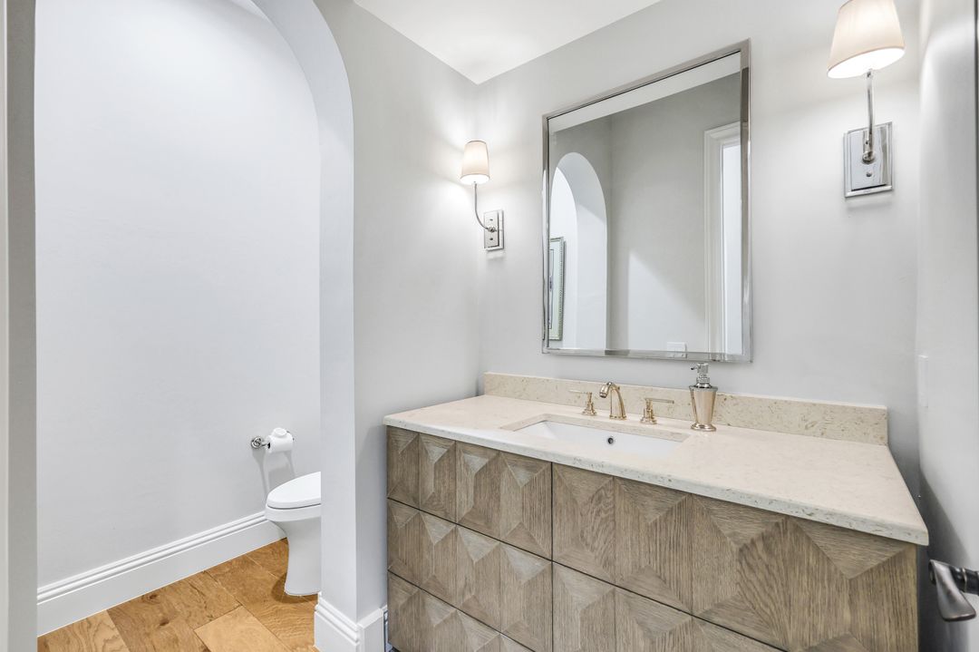16747 Prato Way, Naples, FL 34110