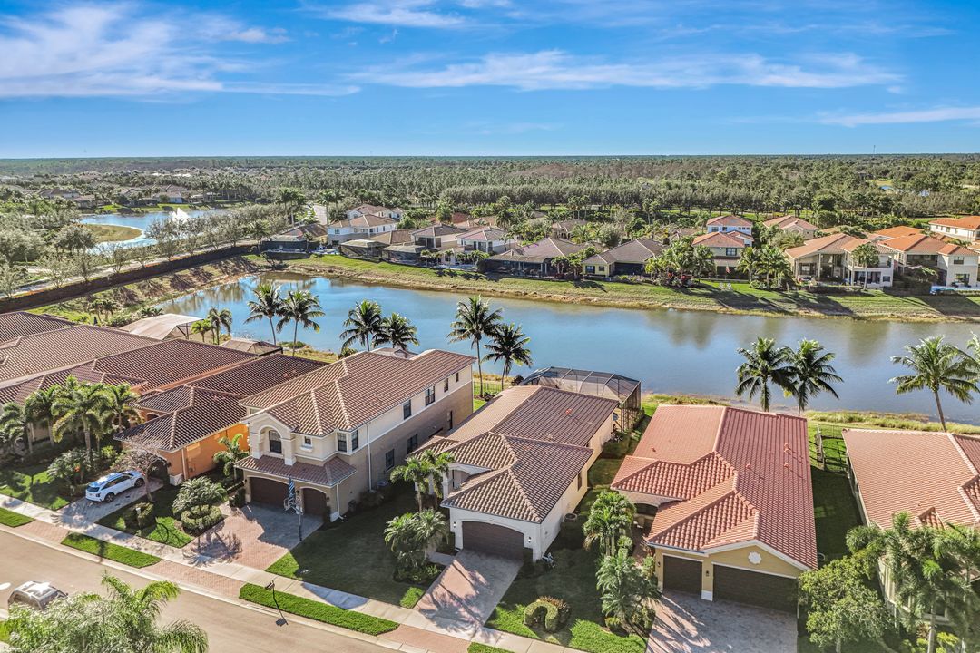 3706 Pleasant Springs Dr, Naples, FL 34119