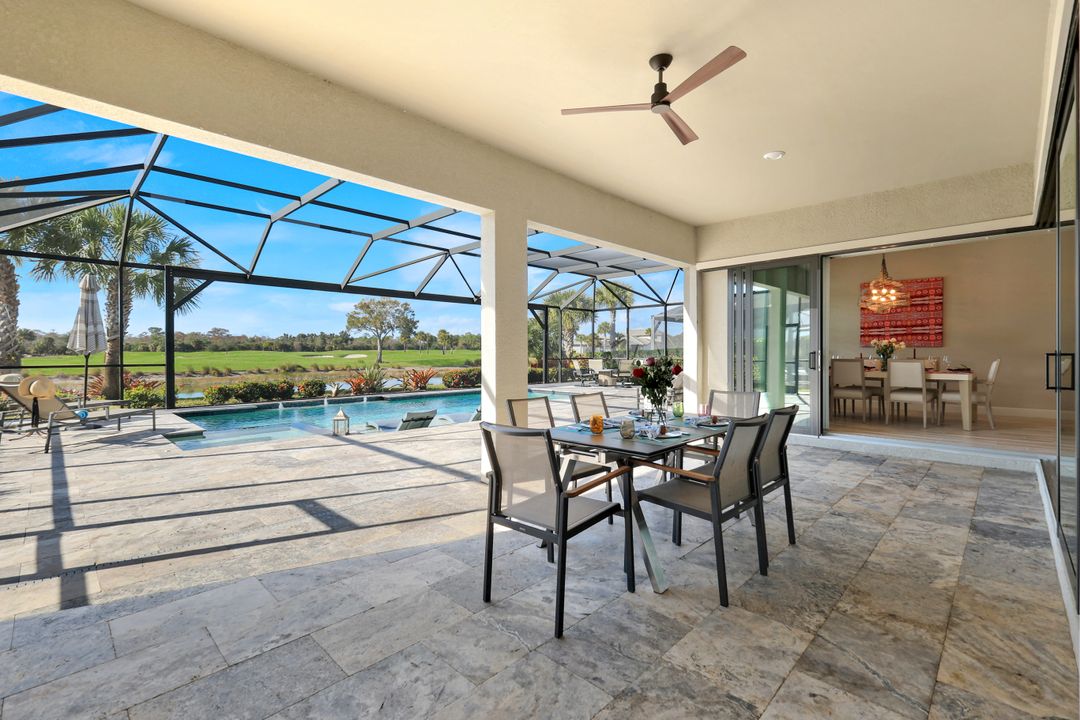 9428 Sanderling Ct, Naples, FL 34120