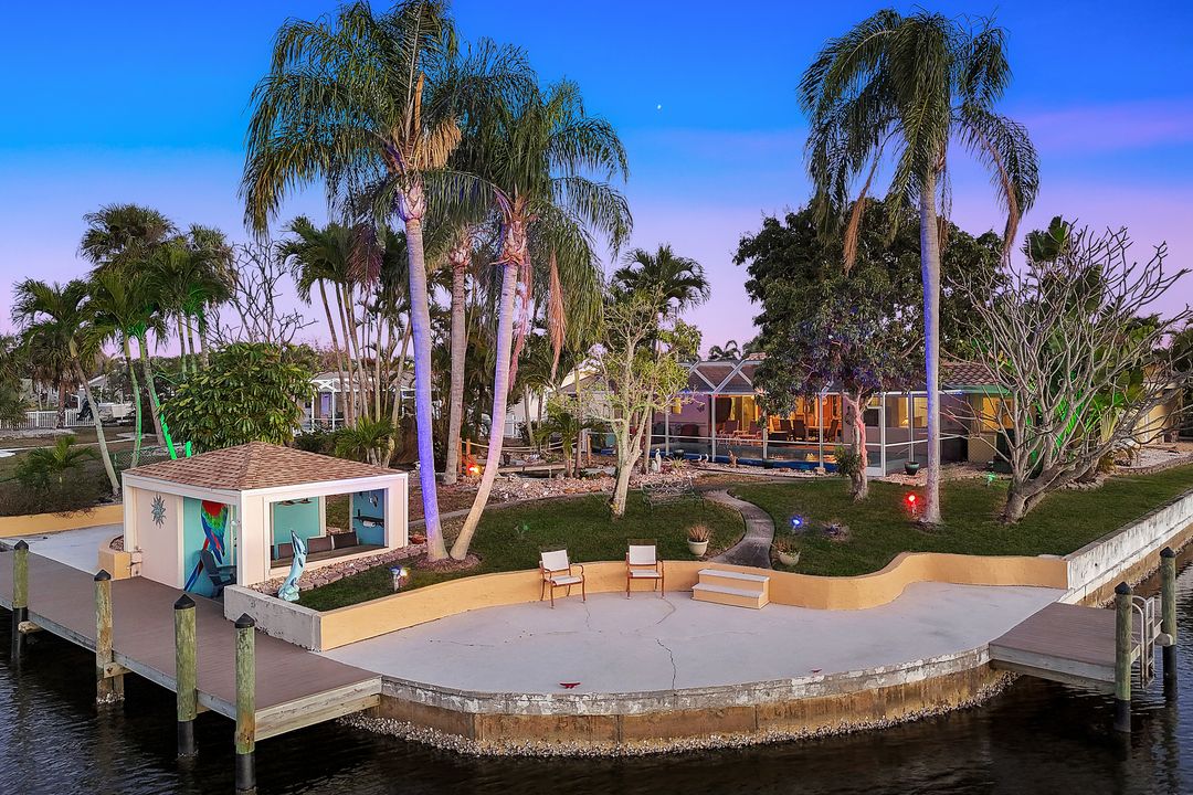 5201 Willow Ct, Cape Coral, FL 33904