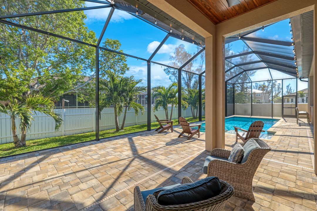 605 SW 39th Ave, Cape Coral, FL 33991
