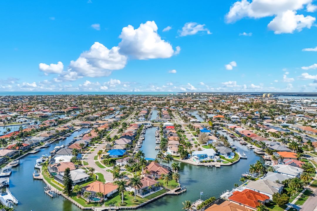 316 Waterleaf Ct, Marco Island, FL 34145