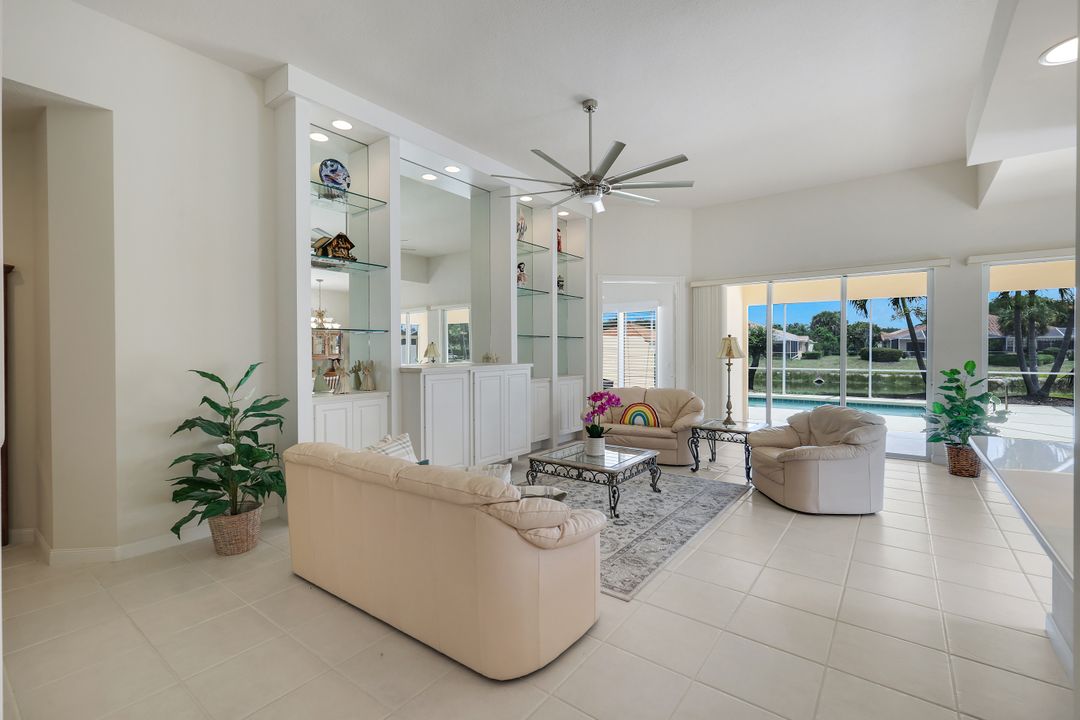 4024 Trinidad Way, Naples, FL 34119