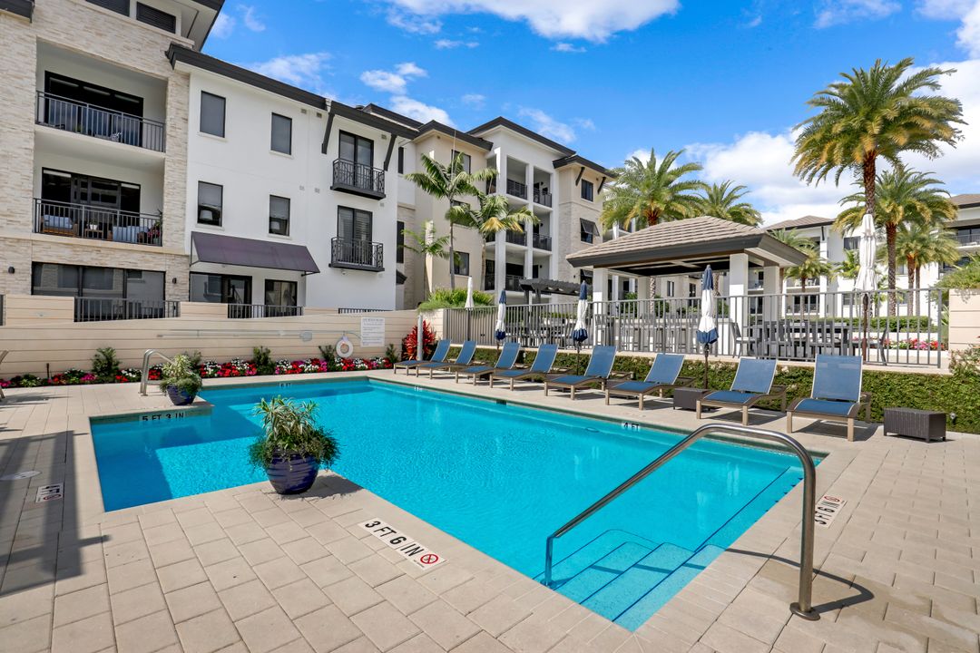 1035 3rd Ave S #508, Naples, FL 34102