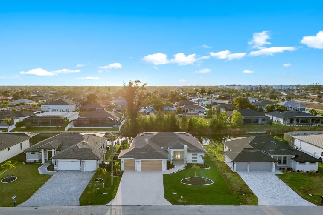 2514 SW 17th Ave, Cape Coral, FL 33914