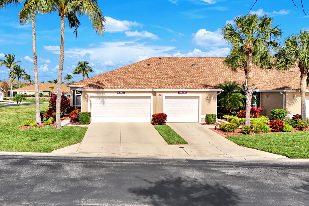 14271 Hilton Head Dr, Fort Myers, FL 33919