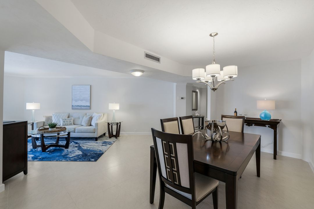 4041 Gulf Shore Blvd N #1403, Naples, FL 34103