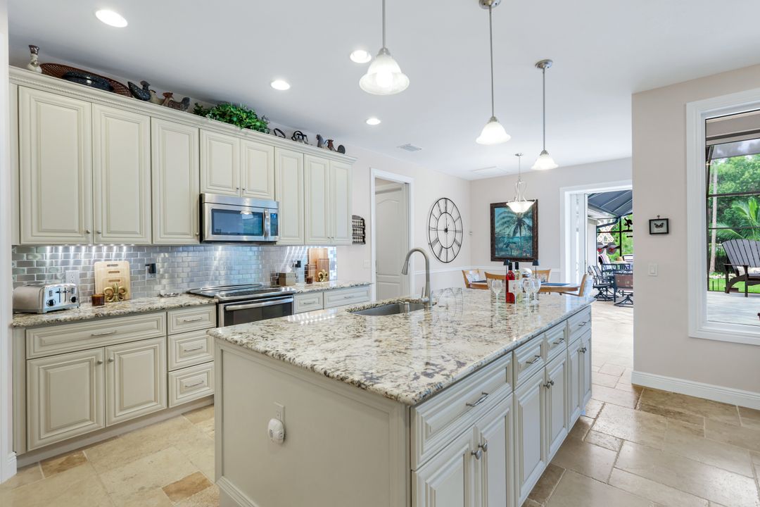 15362 Old Pine Ct, Fort Myers, FL 33912