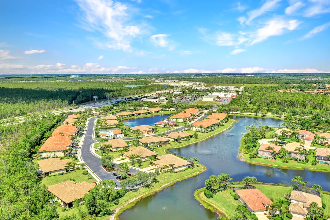 9079 Triangle Palms Ln, Fort Myers, FL 33913