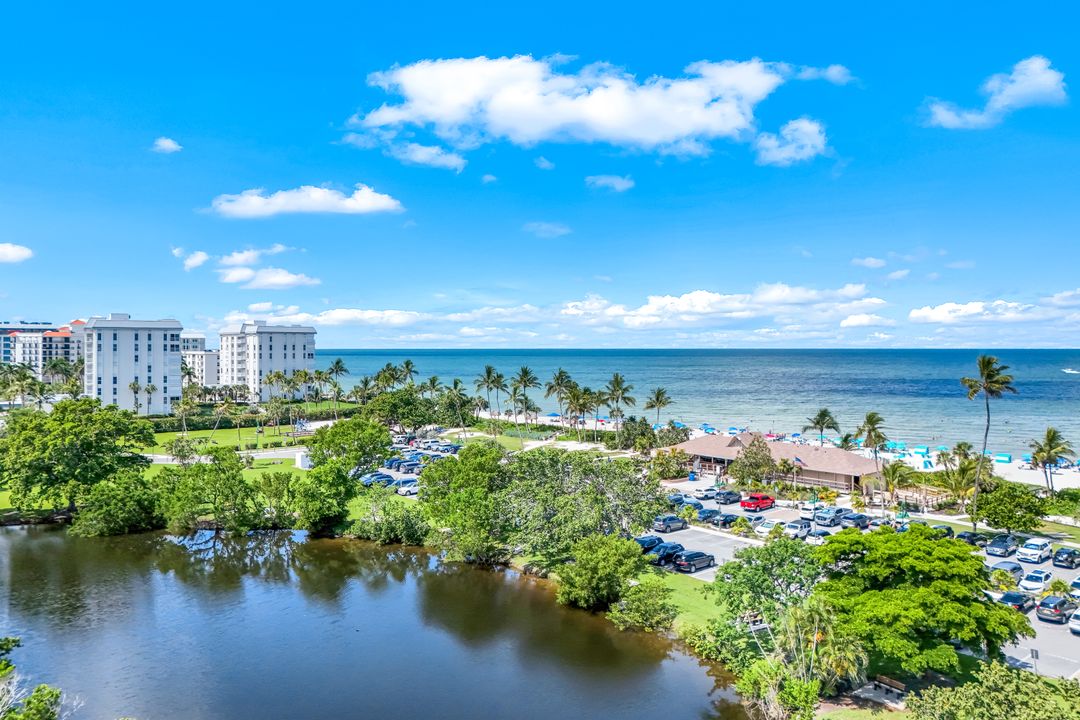 1546 Mandarin Rd, Naples, FL 34102