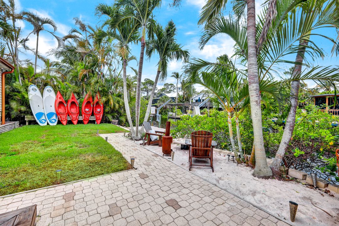 1600 Port Ave, Naples, FL 34104