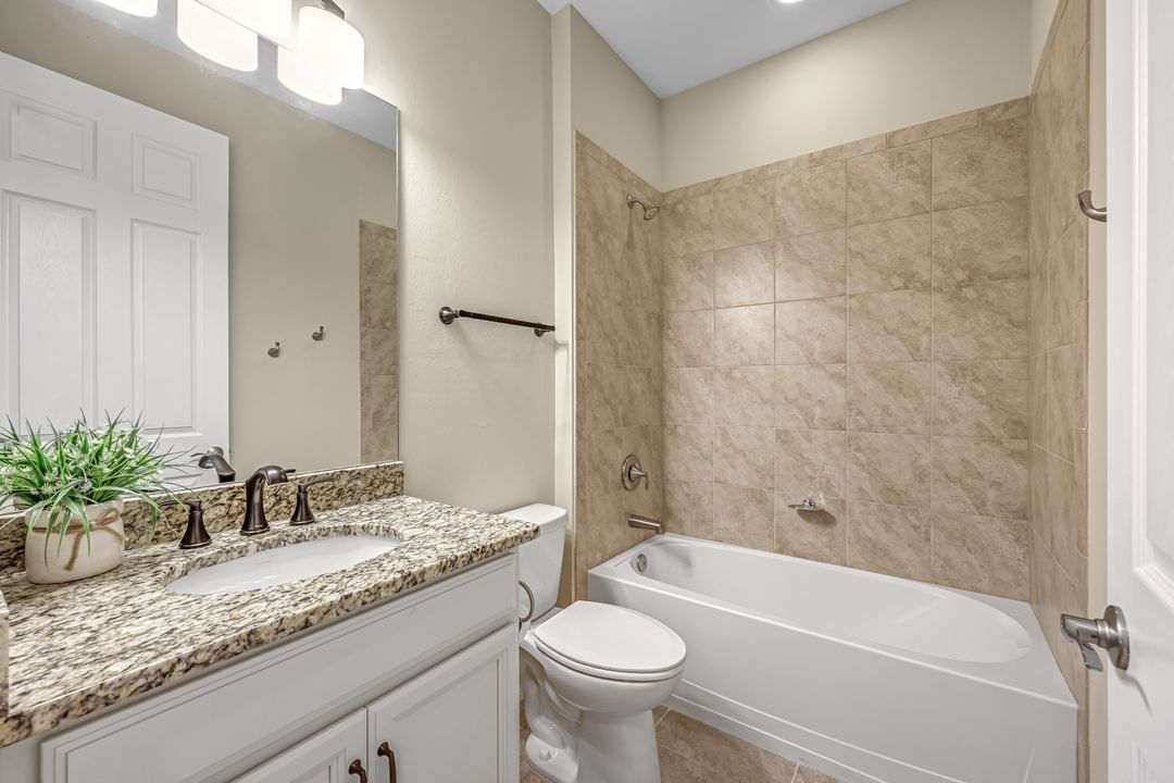 2971 Sunset Pointe Cir, Cape Coral, FL 33914