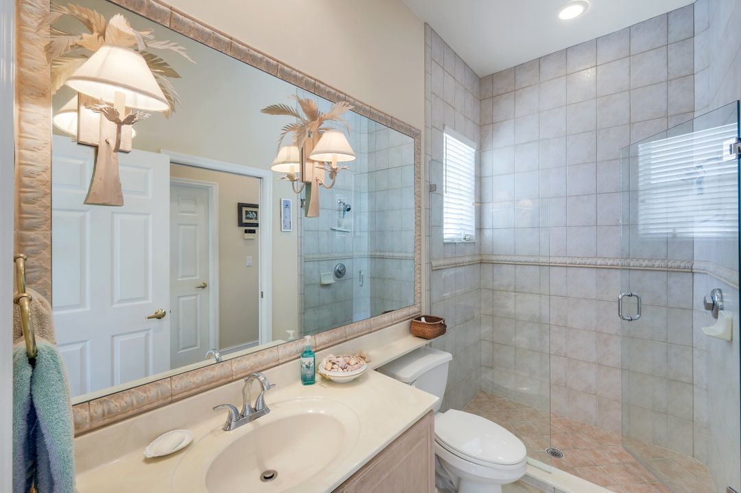 4959 Bollard Ct, Naples, FL 34112