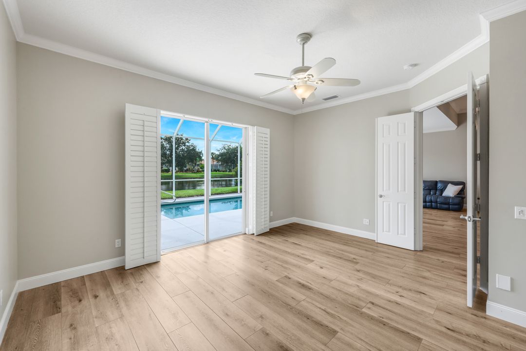 4362 Queen Elizabeth Way, Naples, FL 34119