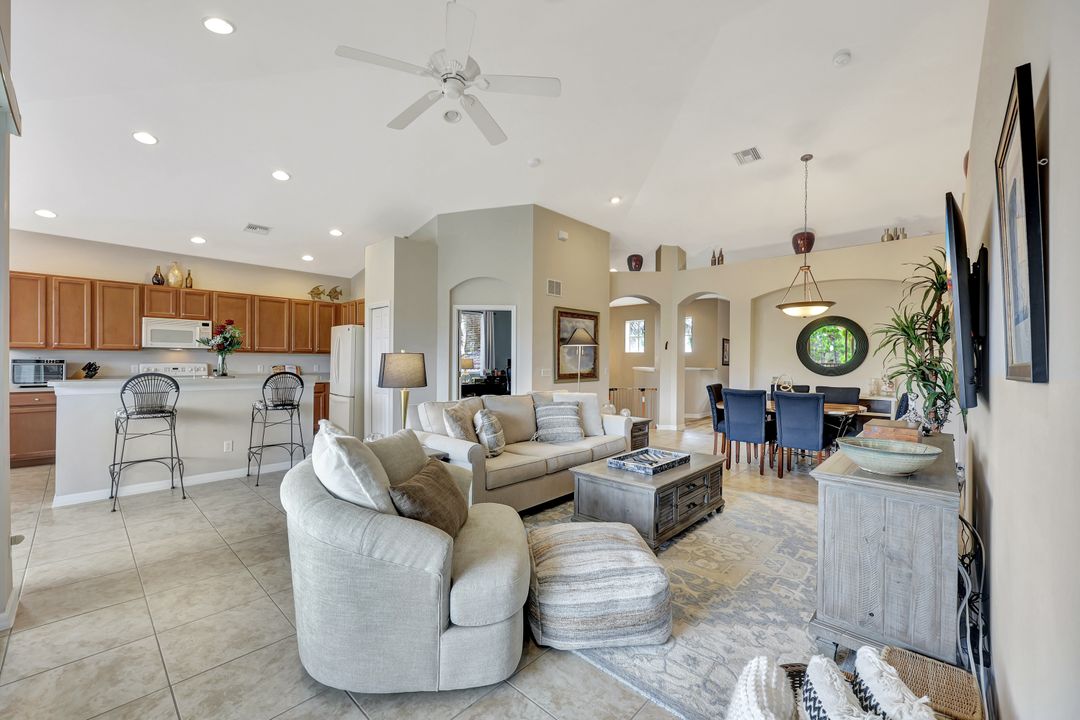 9110 Spanish Moss Way #422, Bonita Springs, FL 34135