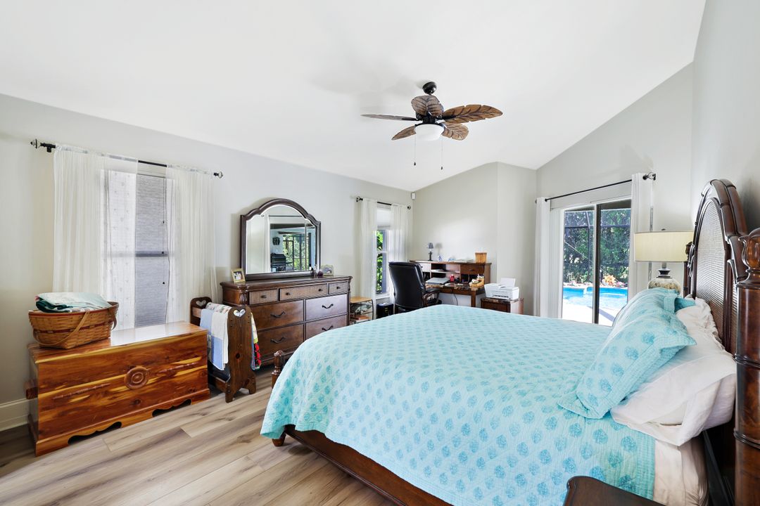 146 Muirfield Cir, Naples, FL 34113