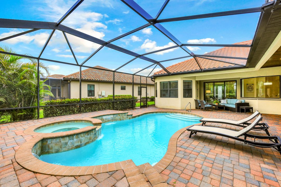 28761 Cavan Ct, Bonita Springs, FL 34135