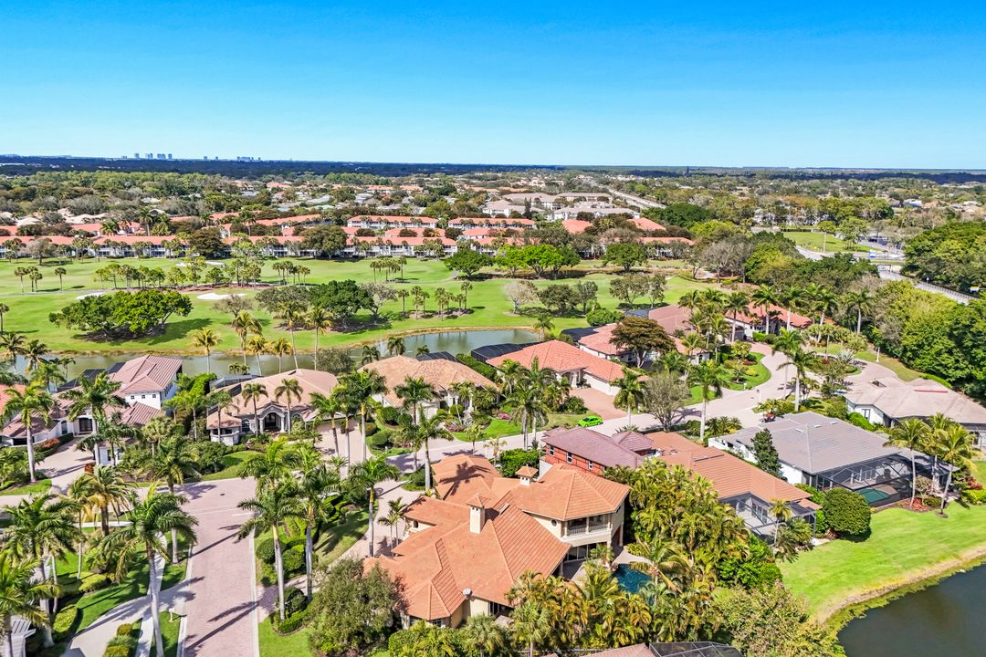 2350 Cheshire Ln, Naples, FL 34109