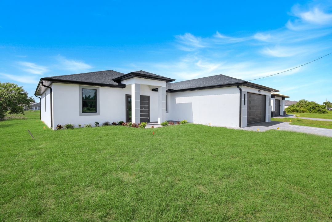 2754 NW 6th St, Cape Coral, FL 33993