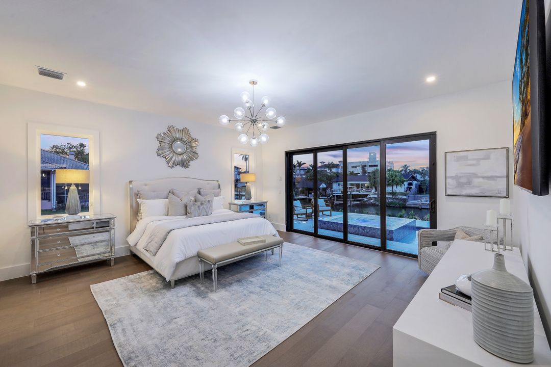 469 Germain Ave, Naples, FL 34108