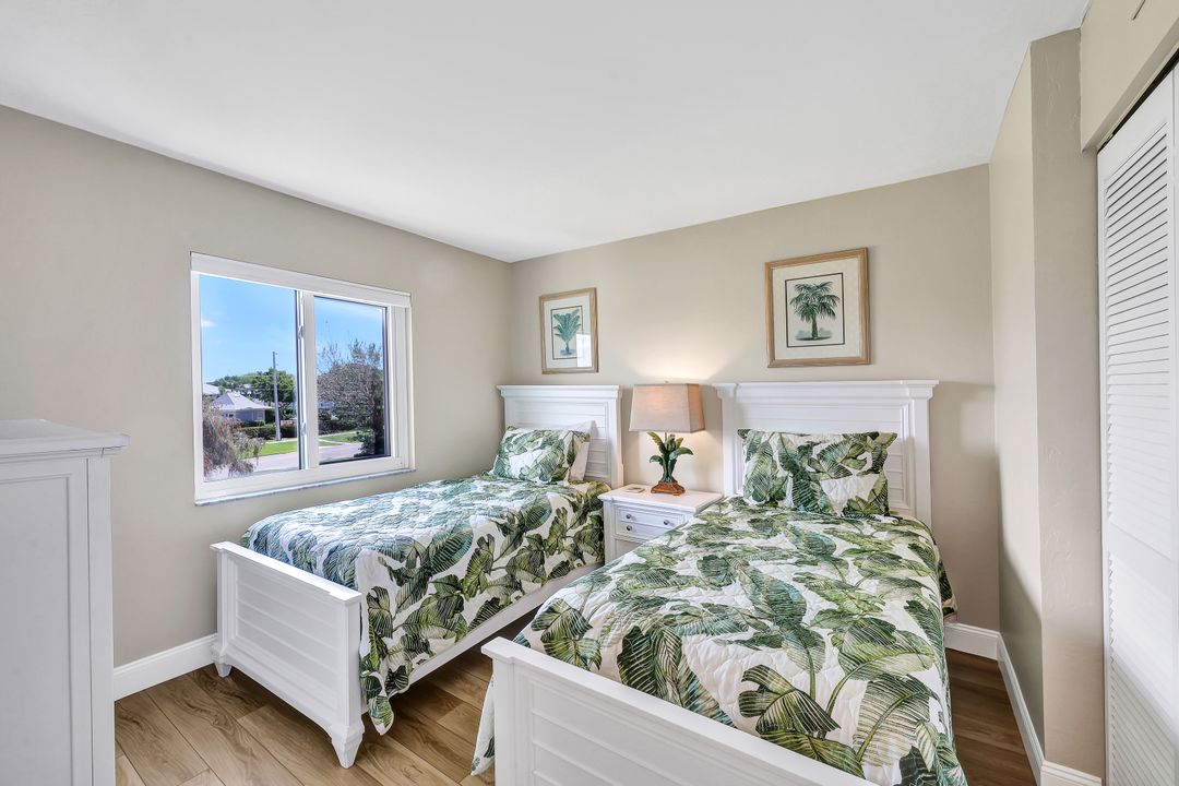 711 W Elkcam Cir #307, Marco Island, FL 34145