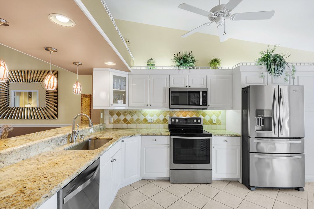 2375 Bayou Ln #4, Naples, FL 34112