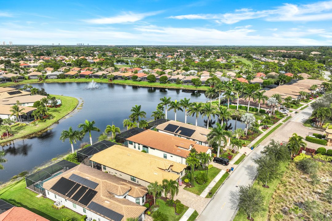9973 Alhambra Ln, Bonita Springs, FL 34135