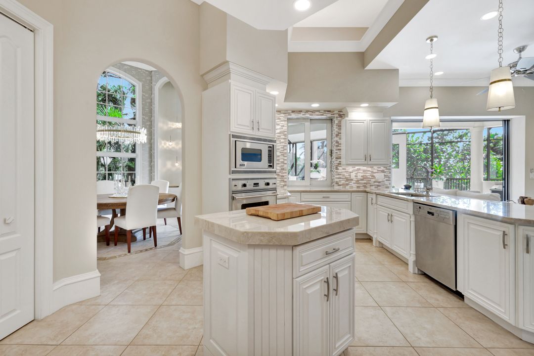 195 S Beach Dr, Marco Island, FL 34145