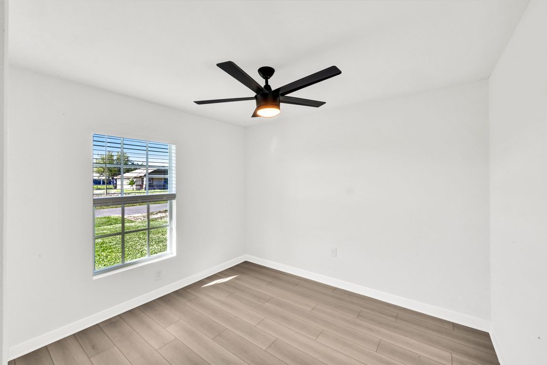 1205 NE 12th St, Cape Coral, FL 33909