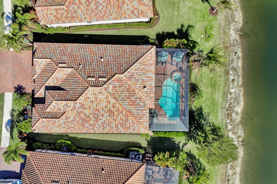 28007 Kerry Ct, Bonita Springs, FL 34135