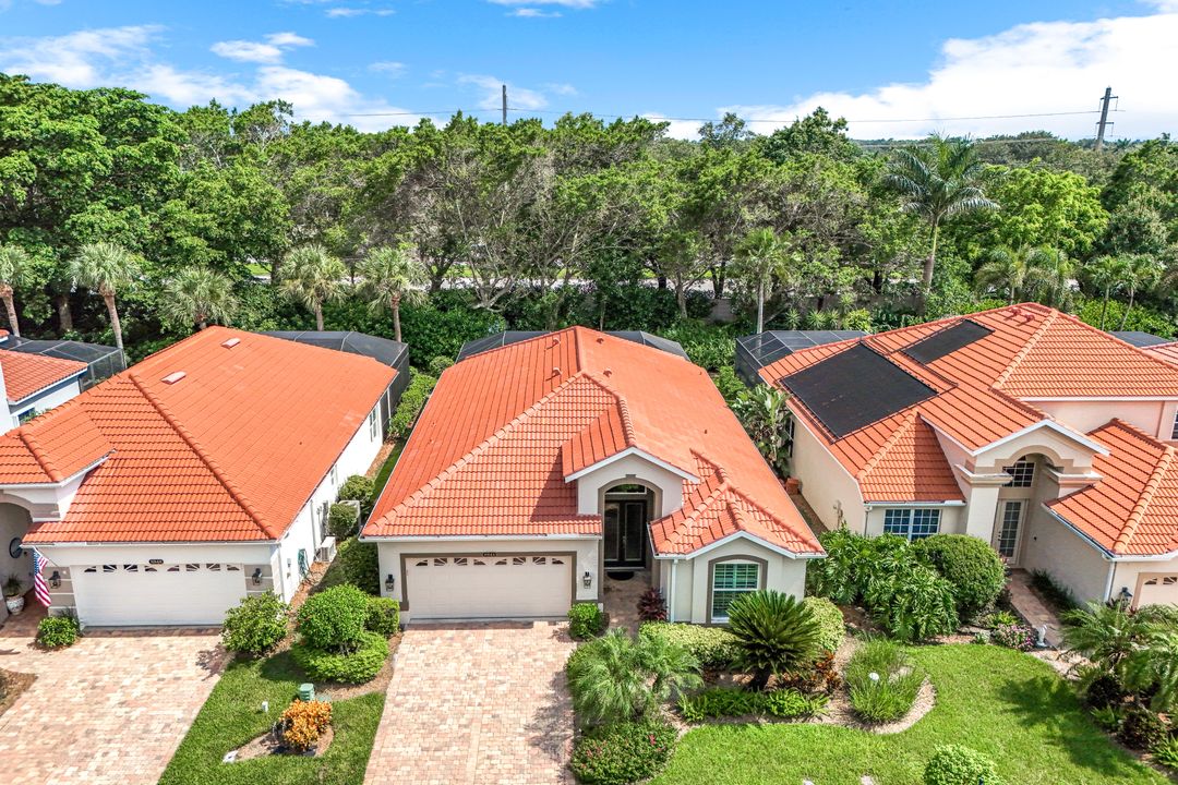 8844 Ventura Way, Naples, FL 34109