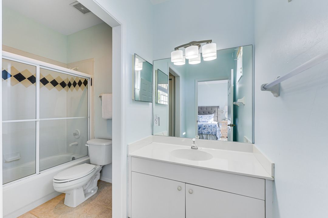 7720 Gardner Dr  #201, Naples, FL 34109