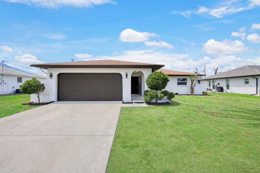 315 SE 16th Terrace, Cape Coral, FL 33990