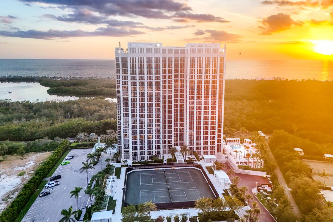 6897 Grenadier Blvd #601, Naples, FL 34108