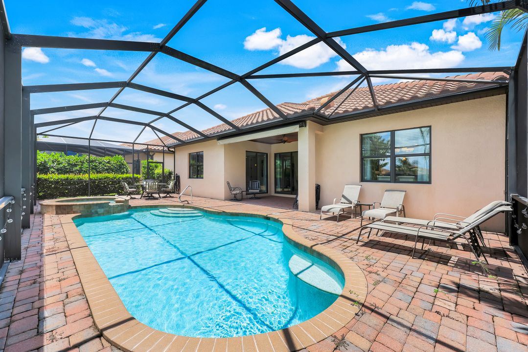 28087 Kerry Ct, Bonita Springs, FL 34135
