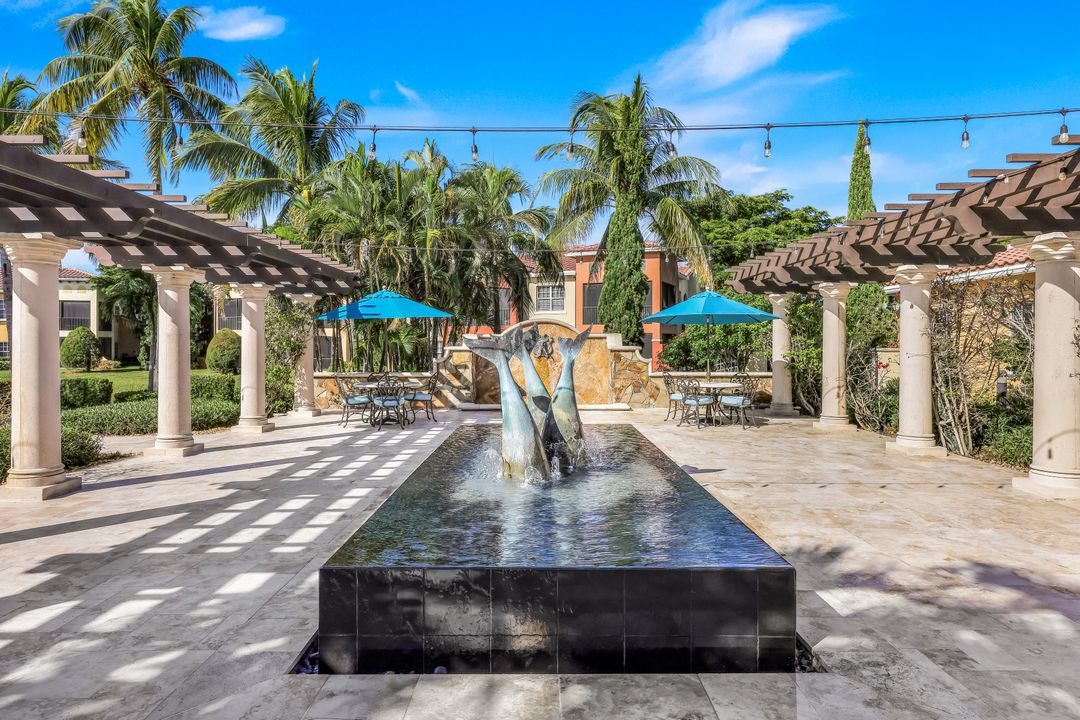 8533 Via Garibaldi Cir #202, Estero, FL 33928